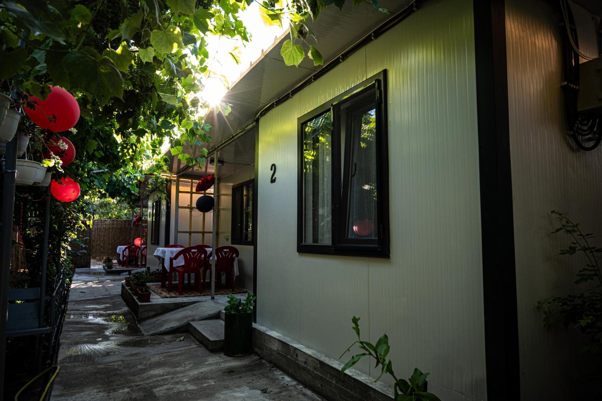 Hotel Casa La Dinamo Două Mai Exterior foto